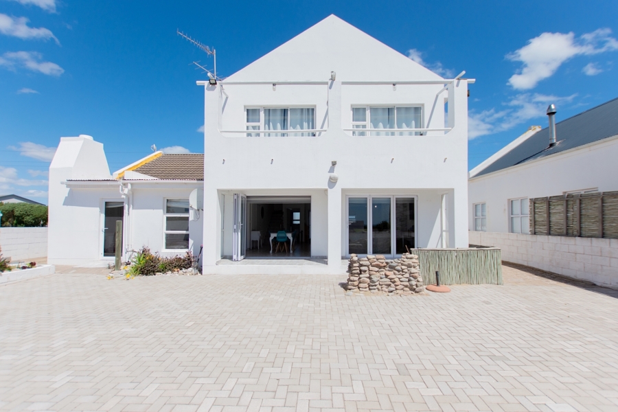4 Bedroom Property for Sale in Britannia Bay Western Cape